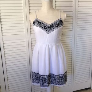 THREE PINK HEARTS white sundress w/ black embroidered hem and front size M
